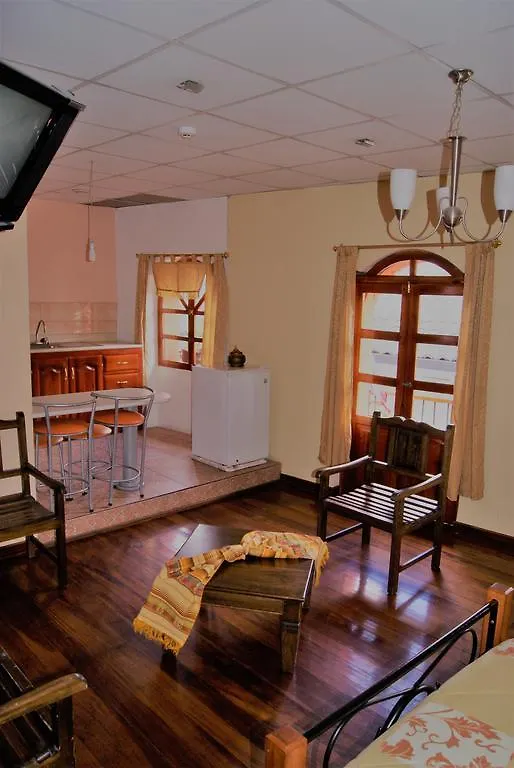 Hotel La Ronda Ecuador